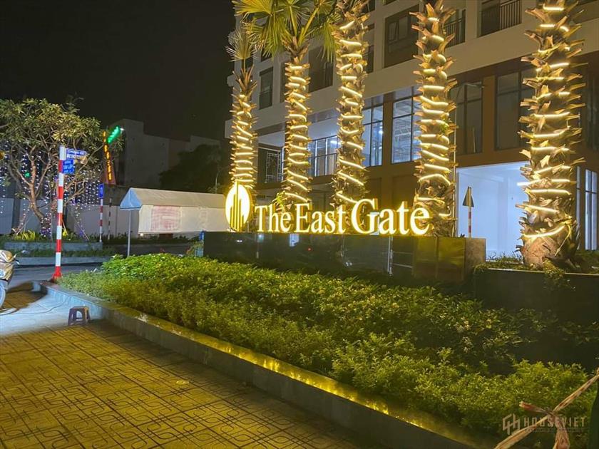 Tiến độ thi công dự án The East Gate