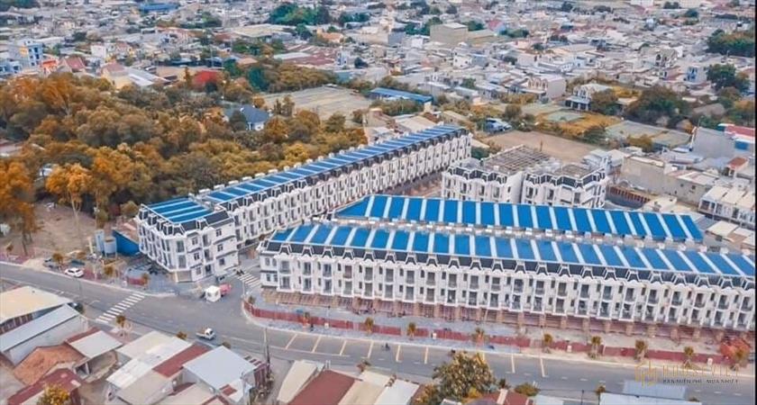 Giá bán dự án nhà phố Royal Town Dĩ An mới nhất 2021