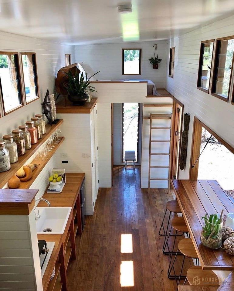 Khu vực bếp, bàn ăn, giường ngủ được thiết kế tối ưu, tiện dụng, thông minh