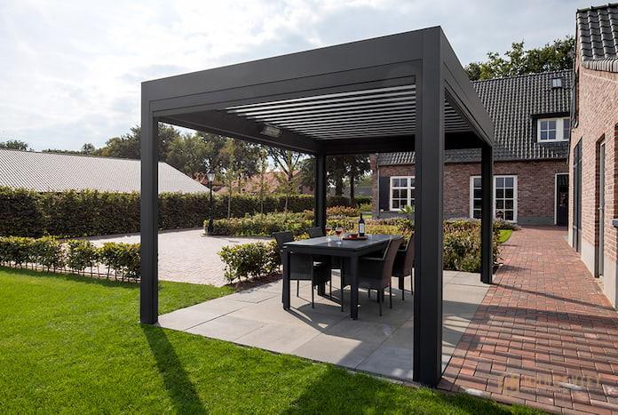 Ảnh 11: Khu vực ăn uống làm từ kim loại này là minh chứng cho việc tối giản hoá pergola là gì