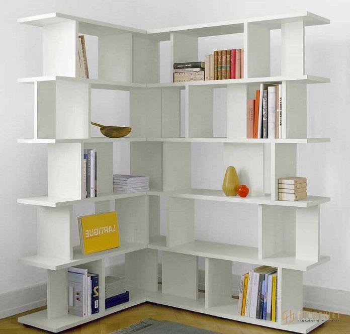 Đặt tủ sách ở một góc hữu ích trong nhà
