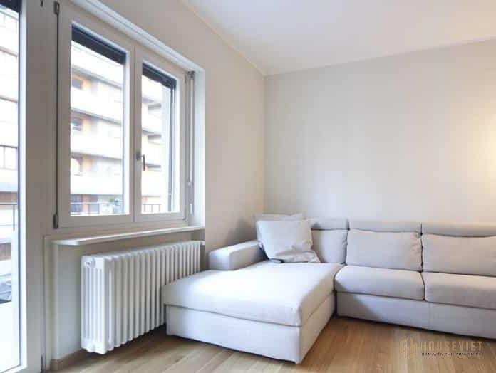 Ảnh 4: Cửa sổ là chất liệu kính để tận dụng ánh sáng tự nhiên