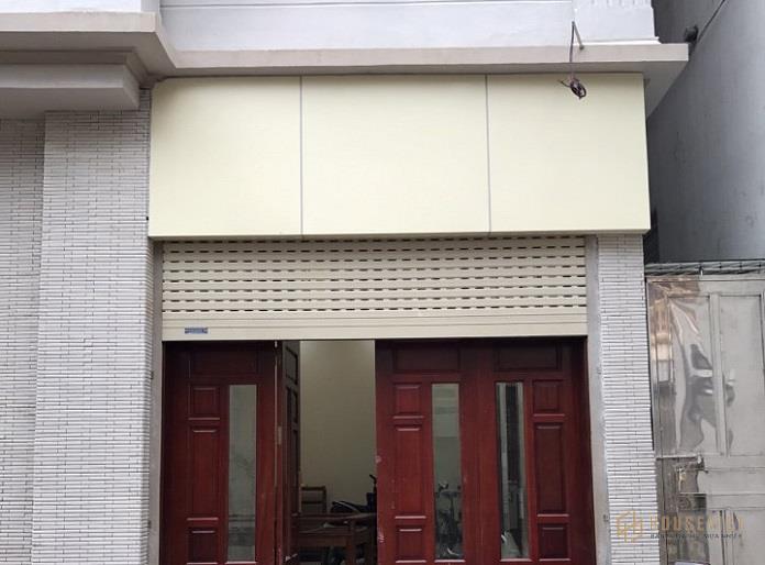 Cửa cuốn thường thấy trong nhà ống