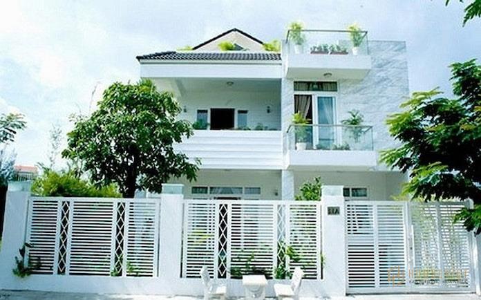 Ảnh 9: Biệt thự mang sắc trắng chủ đạo rất ấm tượng