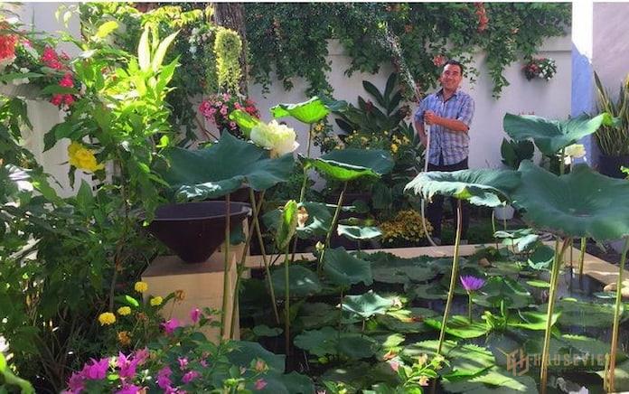 Ảnh 10: Khu vườn xanh mát, dễ chịu của nhà Quyền Linh