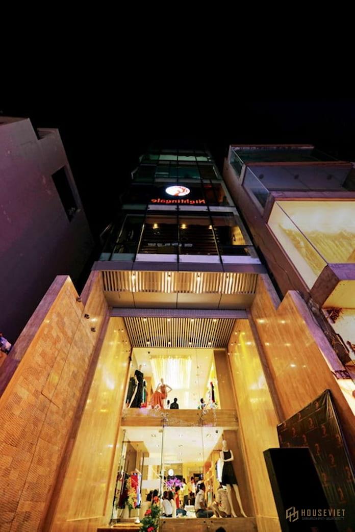 Ảnh 21: Cơ ngơi của nàng họa mi tóc nâu