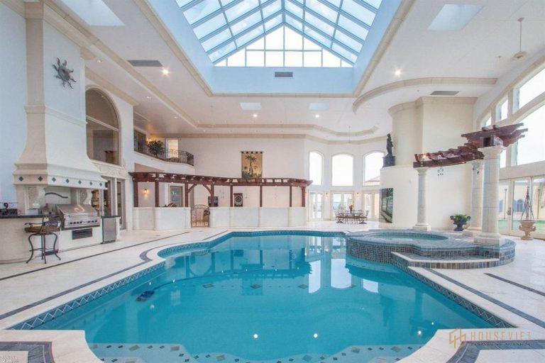 Thiết kế biệt thự có bể bơi trong nhà tạo nét đẹp sang trọng, đẳng cấp