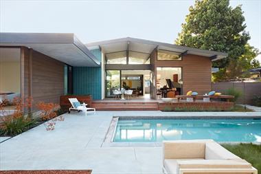 Mẫu Biệt Thự Sân Vườn Có Hồ Bơi Siêu Đẹp Trông Cực Đẹp