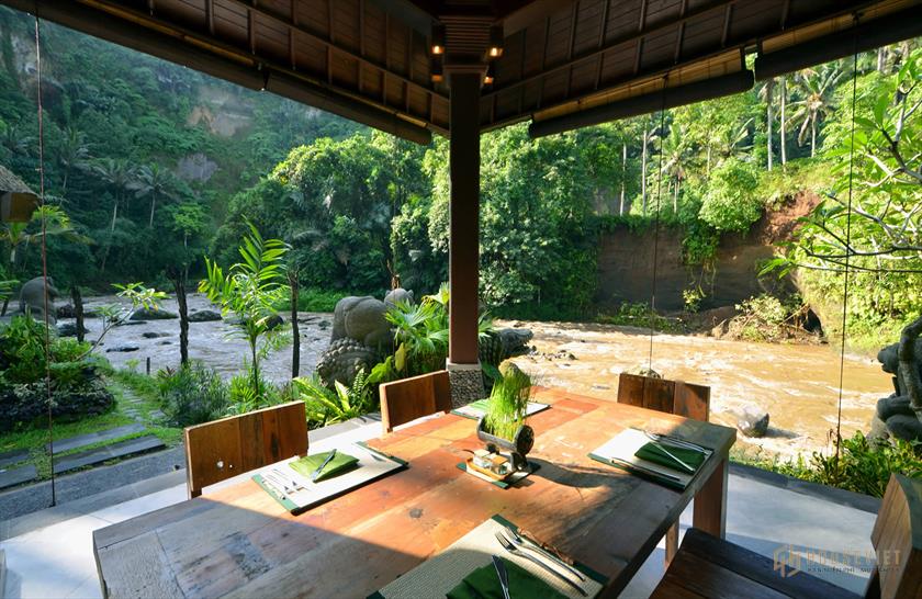 thiết kế nhà hàng sân vườn