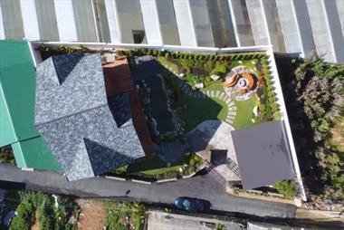 Trốn thành phố về quê xây biệt thự thông 50 tỷ đẹp như trời Tây ngay trung tâm Đà Lạt