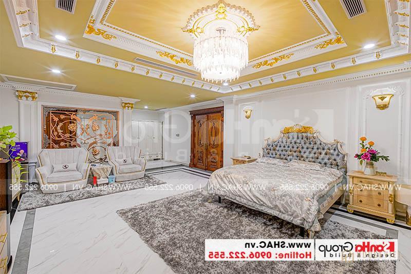 Loạt ảnh thực tế biệt thự tân cổ điển sang trọng hàng chục tỷ USD khiến hàng triệu con tim thổn thức 40 Nội thất phòng ngủ VIP sang trọng với màu sắc nổi bật và trang trí đẹp mắt