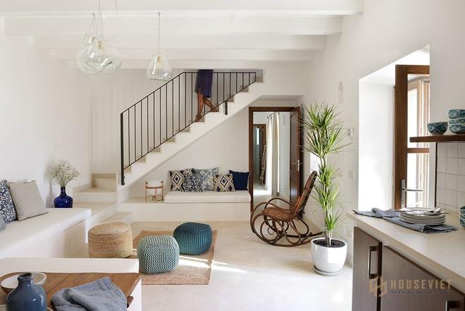 thiết kế không gian mở với tông màu sáng