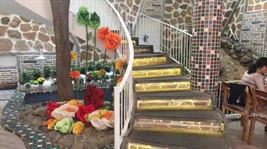 Cùng chiêm ngưỡng bộ sưu tập cầu thang chữ c đẹp nhất hiện nay