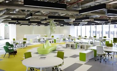 Bình luận về thiết kế văn phòng không gian mở hiện đại