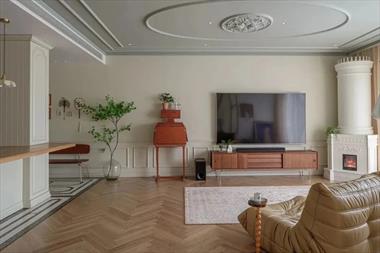 Sau nhiều năm tích góp từng đồng, đôi vợ chồng trẻ đã xây được ngôi nhà kiểu Pháp trong mơ trước tuổi 30