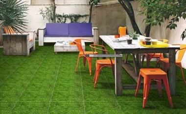 Gạch lát nền màu xanh lam được khách hàng quan tâm