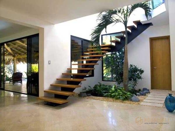 Top 15 mẫu cầu thang có giếng trời tăng điểm nhấn