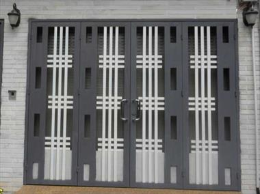 Top những mẫu cửa sắt 4 cánh đẹp nhất năm 2022