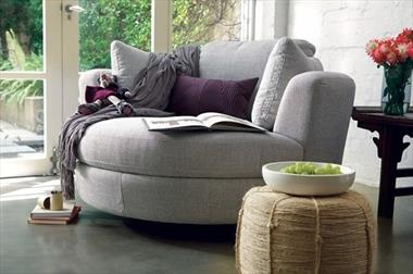 Độc đáo với những mẫu bàn ghế, thảm sofa tròn đẹp