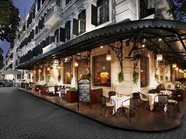 Thiết kế quán cafe sang trọng phong cách Pháp