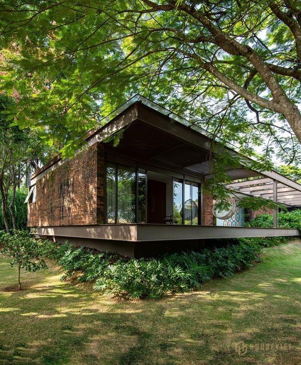 Không gian nghỉ dưỡng tuyệt vời trong ngôi nhà vườn khiến gia chủ phải rời điện thoại để tận hưởng cuộc sống