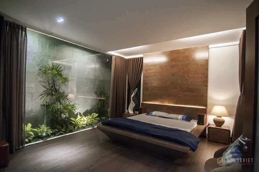 Phòng ngủ đẹp với sân vườn xanh mát Phòng ngủ đẹp với sân vườn xanh mát