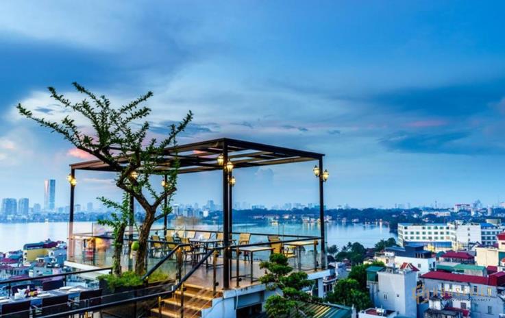 Cách thiết kế quán cafe ngoài trời ấn tượng thu hút khách hàng