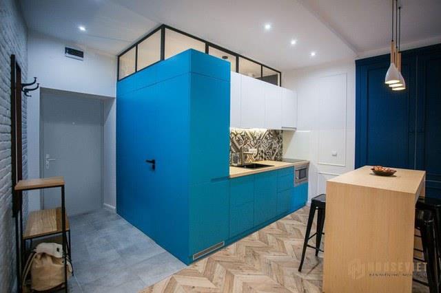 Một cảm giác mát dịu, rộng rãi mà vô cùng tiện nghi là tất cả những gì người xem có thể cảm nhận được khi bước chân vào căn hộ tuyệt đẹp này