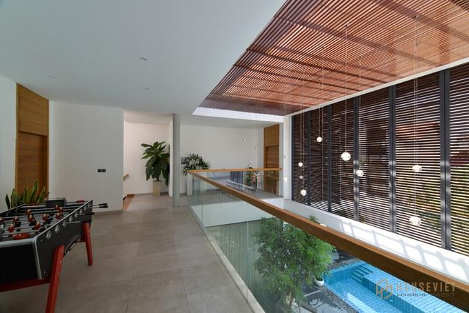 Thiết kế nội thất trong nhà có đầy đủ tiện nghi giúp cho các thành viên có thể thoải mái tận hưởng giống như các resort