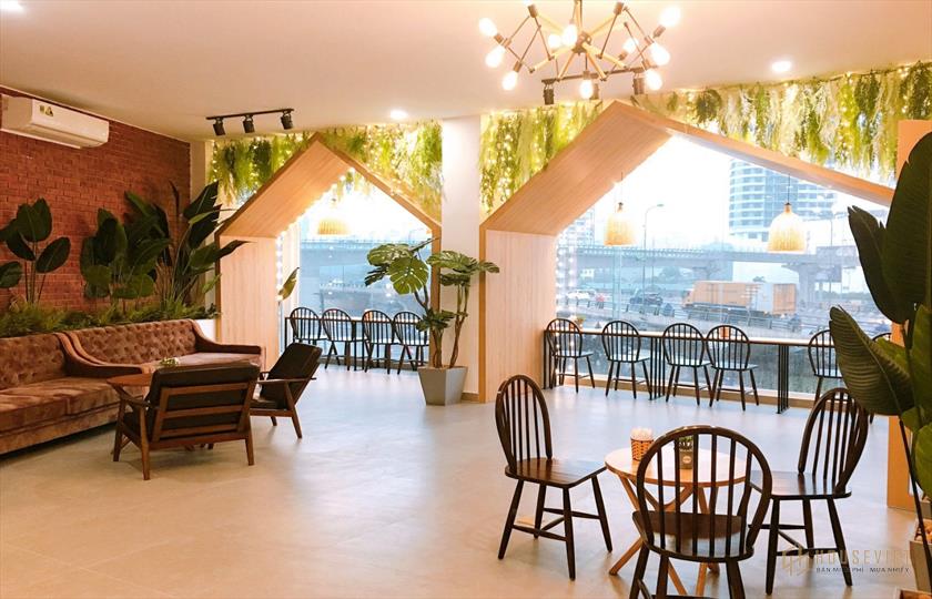 Ô cửa lớn, giúp không gian rộng rãi hơn