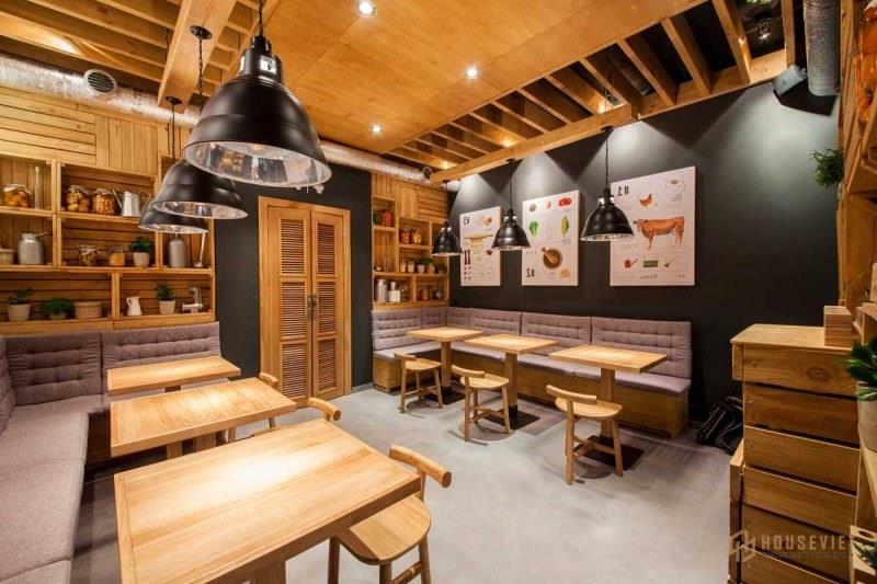 Sử dụng các yếu tố nội thất tối giản trong một nhà hàng bình dân