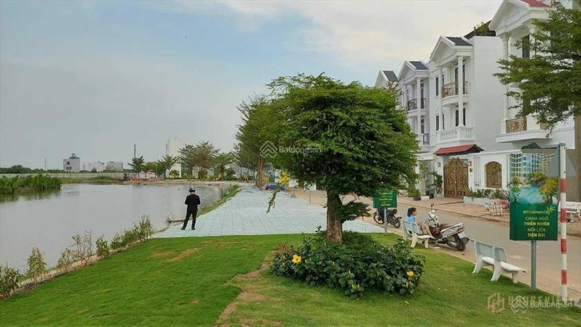 Chính chủ cần bán gấp lô mặt sông 7 x 20m, view sông