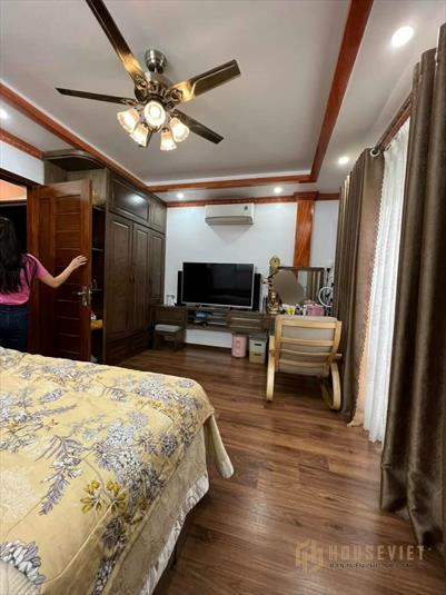 Bán nhà đẹp 46m2 – Lô góc – 1 nhà ra phố - 20m bãi để ô tô – Định Công