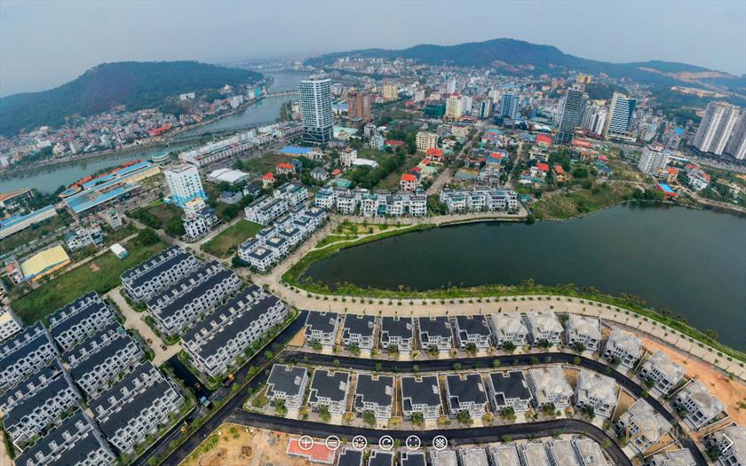 Chỉ với giá 8 tỷ cho 1 căn nhà Liền kề ven biển xây 4 tầng Hạ Long