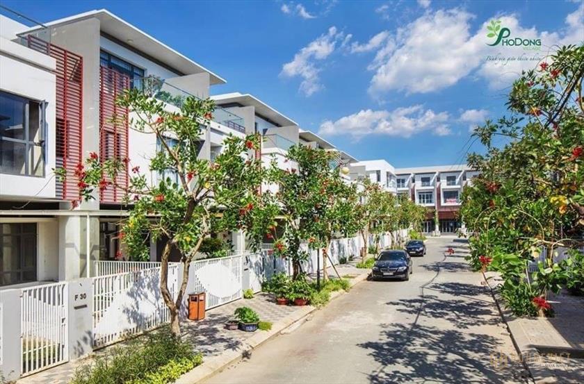 Bán nhanh BT vườn phố Đông Village, 120m2 full nội thất nhĩnh 11 tỷ
