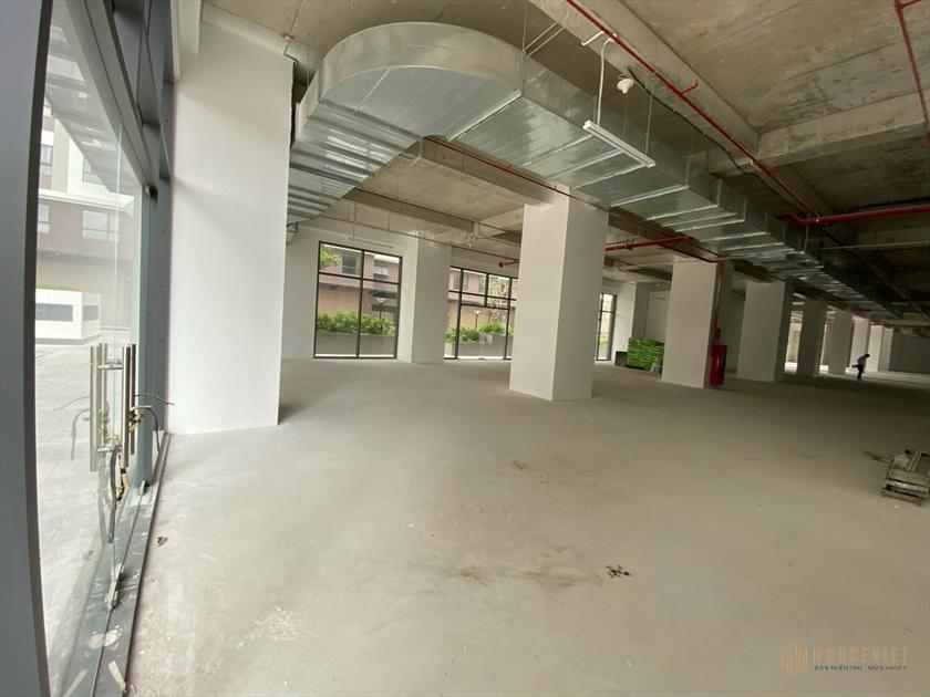 Văn phòng cho thuê nằm Tầng 3 Trung Tâm Thương Mại tại Quận 8