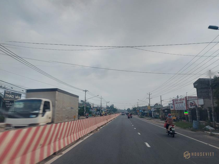Nhà MT đường DX609, phú an, bến cát, bình dương 345m2. 2ty9