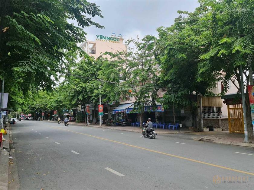 Nhà mới xây - TTBH Cách Huỳnh Văn Lũy 70m