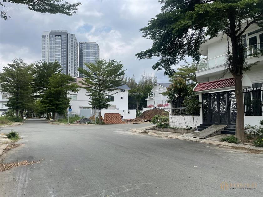 Chuyên bán đất nền Sadeco ViVo City DT 250m2-300m2 gía chỉ từ 31 tỷ