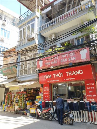 MẶT PHỐ CHÍNH KINH - 2 THOÁNG MỘT MẶT PHỐ MỘT MẶT NGÕ