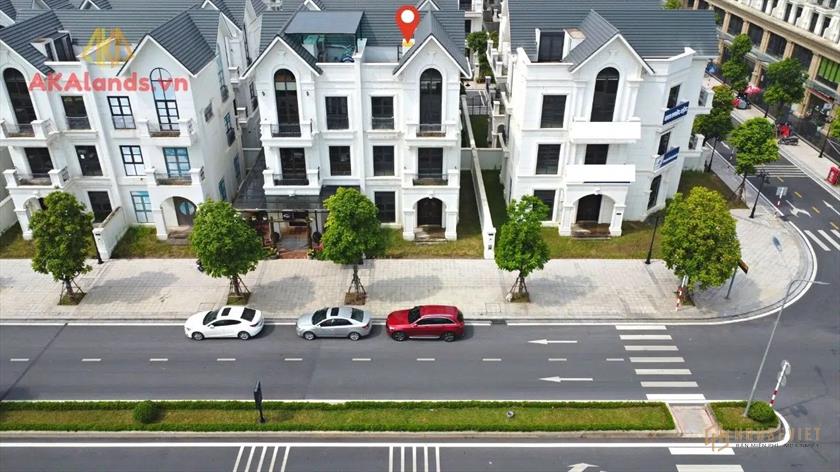 Nhà măt phố cổng đại học Vinuni, SH06-86, diện tích 135m2, mặt tiền 9m