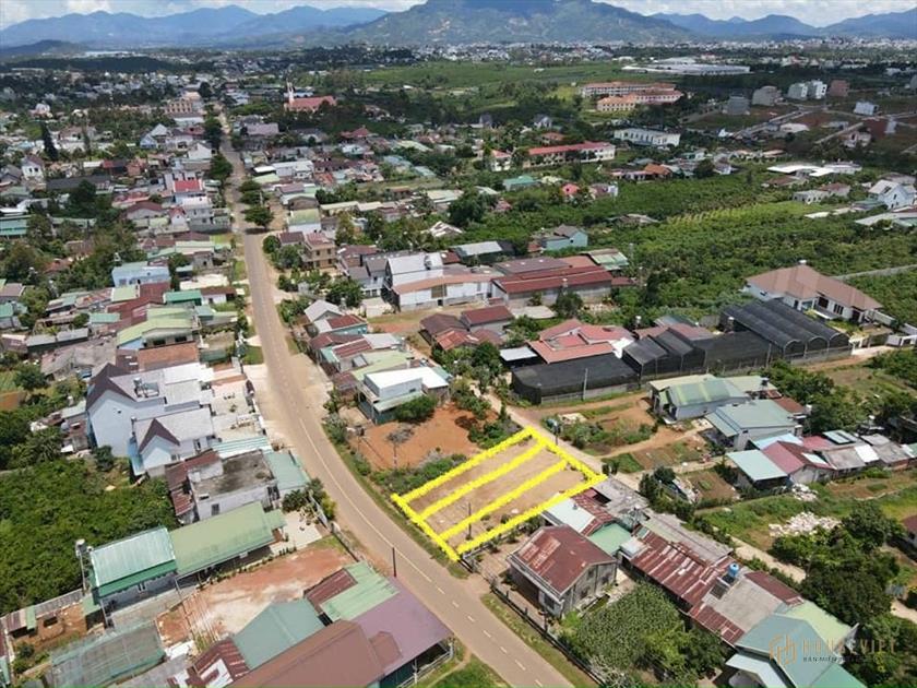 Đất 2 mặt tiền cạnh THCS Phan Văn Trị, gần chợ Bảo Lộc 630tr