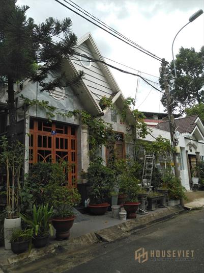 Bán nhà mặt tiền, 88m2 (6.5x14m) sổ vuông vức, nội thất cao cấp, Lê Th