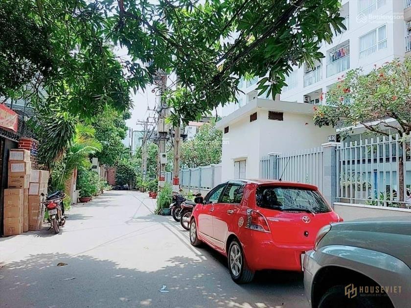 Bán nhà hẻm 8m, sau lưng chợ Bà Chiểu, P2, Bình Thạnh, DT: 9.5x24m
