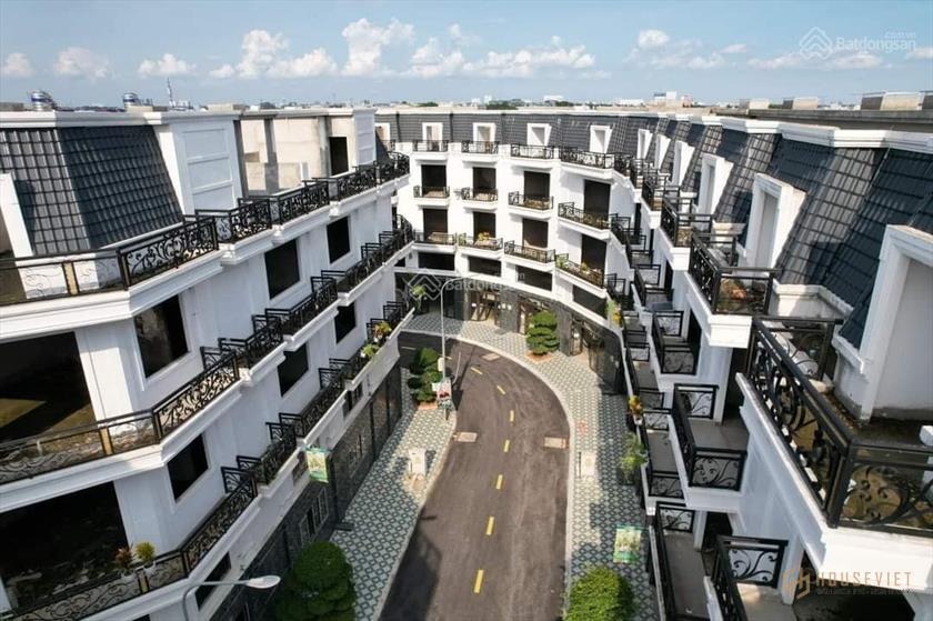Nhà Phố 1 trệt 3 lầu phong Cách Châu Âu ngay trung tâm quận 12, có SHR