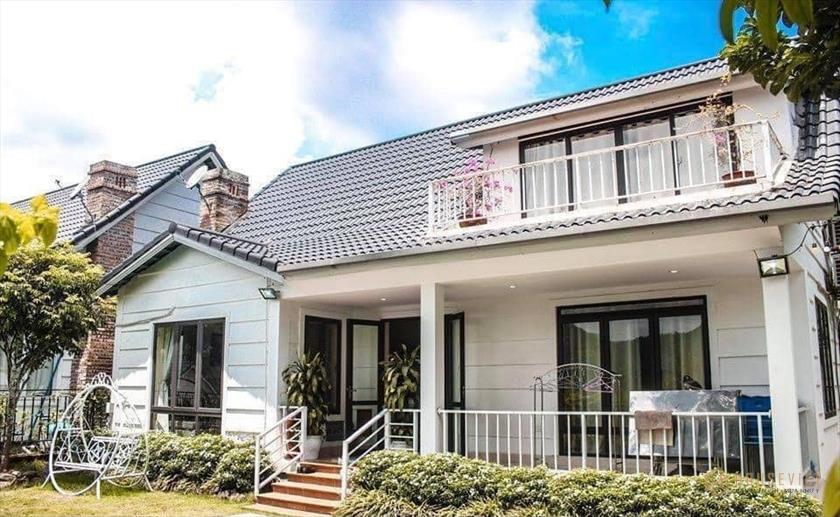 Biệt thự 3 phòng ngủ Resort Rose Villas Hòa Bình - Giá 3.9 tỷ
