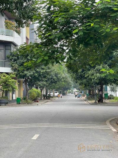 Chính chủ bán lô đất nền khu đấu giá 113 Như Quỳnh, DT 75m2