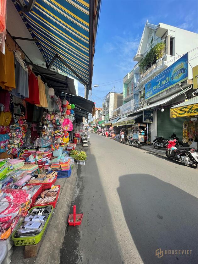Nhà mặt tiền kinh doanh thủ đức ngay chợ Lê Thị Hoa kcn sóng thần