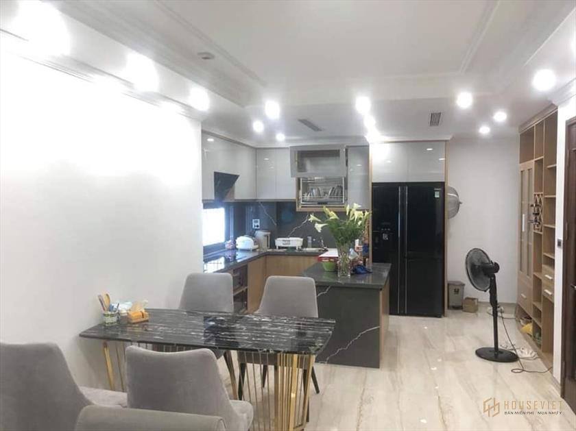 Bán Nhà Mặt Phố Trần Duy Hưng, DT 61m, 5 Tầng, MT 5.2M, Giá 26 Tỷ