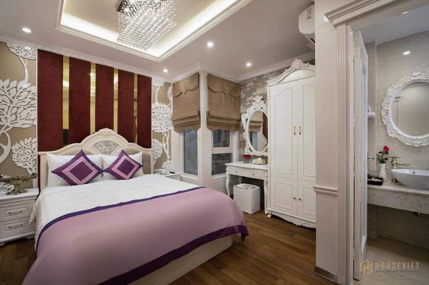 Bán nhà Hoàng Cầu 76m giá sốc 8 ngủ đường 8m ô tô tránh 18 tỷ hơn